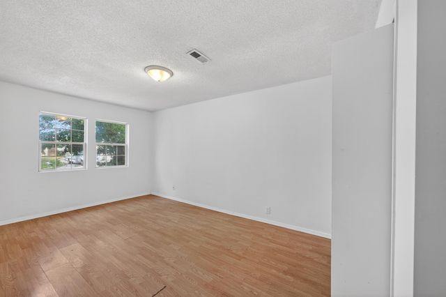 2134 N Minnesota, Wichita, KS 67214