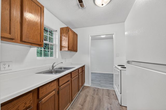 2134 N Minnesota, Wichita, KS 67214