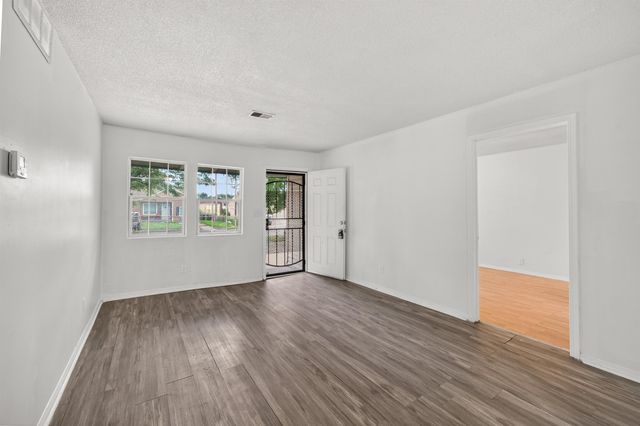 2134 N Minnesota, Wichita, KS 67214
