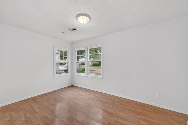 2134 N Minnesota, Wichita, KS 67214