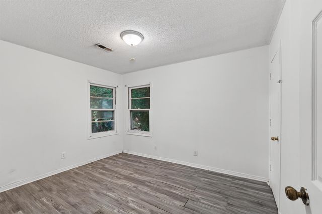2134 N Minnesota, Wichita, KS 67214