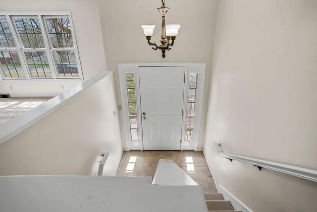 10530 W 59th Terrace, Shawnee, KS 66203