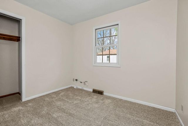 10530 W 59th Terrace, Shawnee, KS 66203