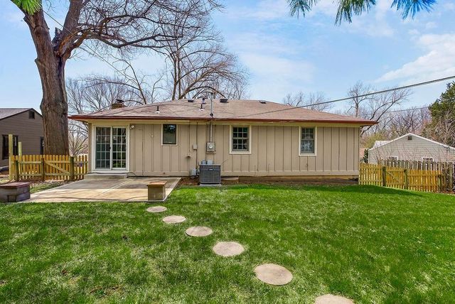 10530 W 59th Terrace, Shawnee, KS 66203