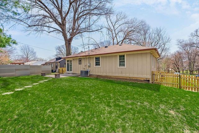 10530 W 59th Terrace, Shawnee, KS 66203