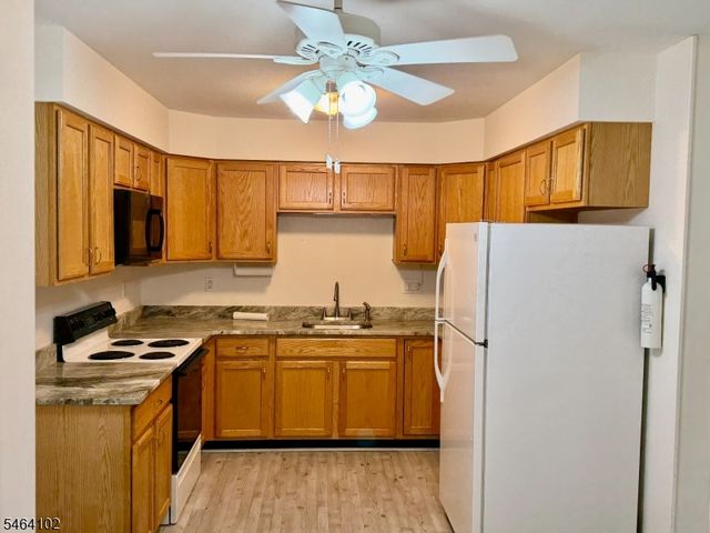 132 Cannella Way, Riverdale Boro, NJ 07457
