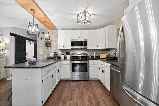 1294 Redbud Ln, Columbia, TN 38401