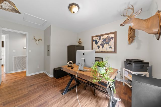 1294 Redbud Ln, Columbia, TN 38401