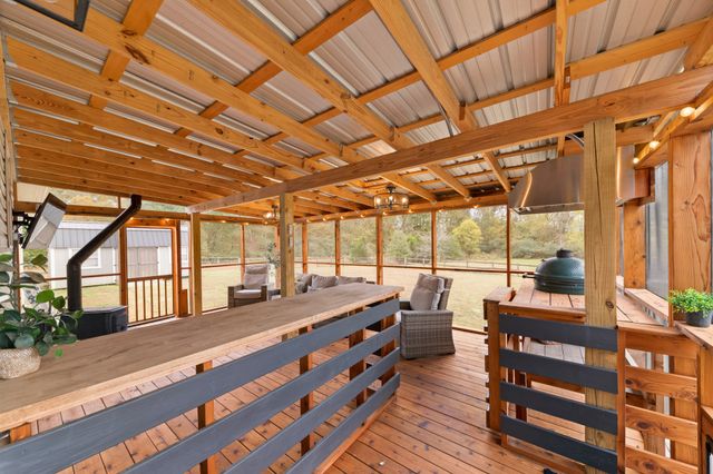 1294 Redbud Ln, Columbia, TN 38401