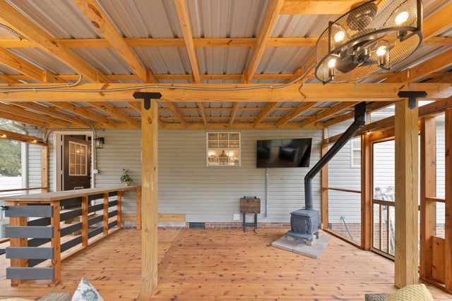 1294 Redbud Ln, Columbia, TN 38401