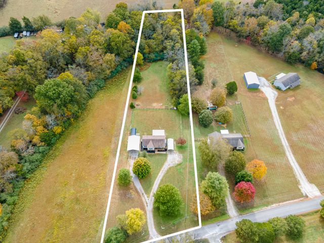 1294 Redbud Ln, Columbia, TN 38401