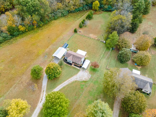 1294 Redbud Ln, Columbia, TN 38401