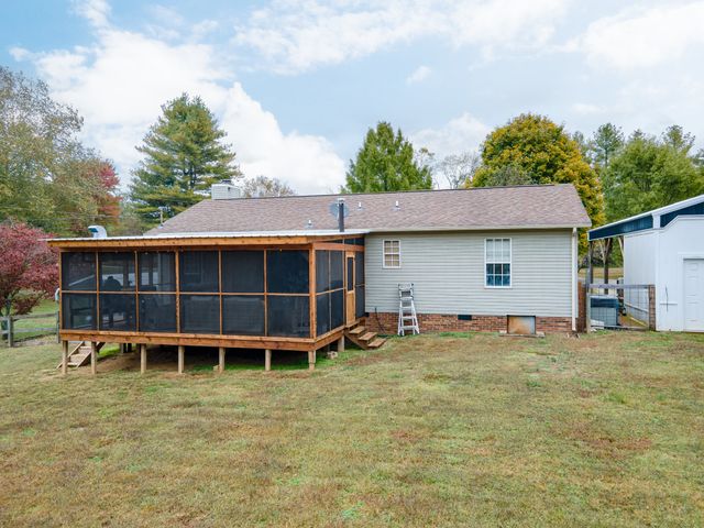 1294 Redbud Ln, Columbia, TN 38401