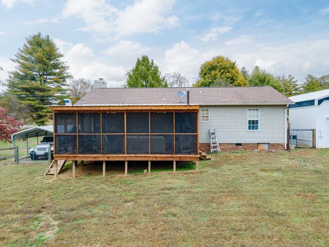 1294 Redbud Ln, Columbia, TN 38401