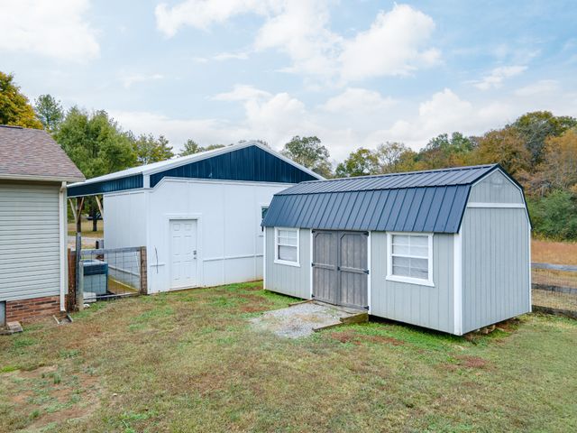 1294 Redbud Ln, Columbia, TN 38401