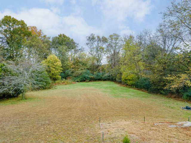 1294 Redbud Ln, Columbia, TN 38401