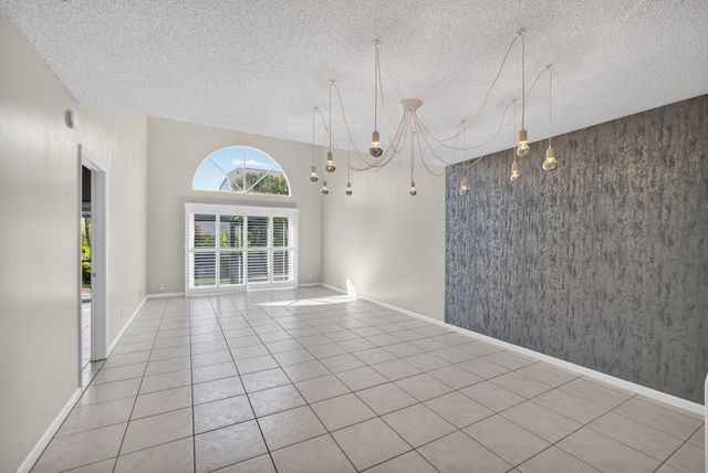 512 Ocean Dunes Circle, Jupiter, FL 33477