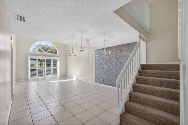 512 Ocean Dunes Circle, Jupiter, FL 33477