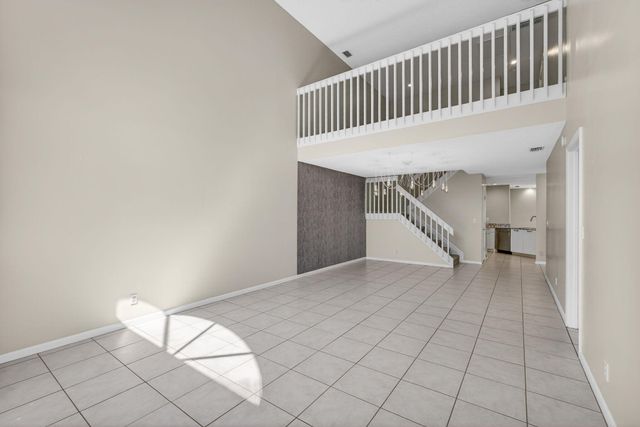 512 Ocean Dunes Circle, Jupiter, FL 33477