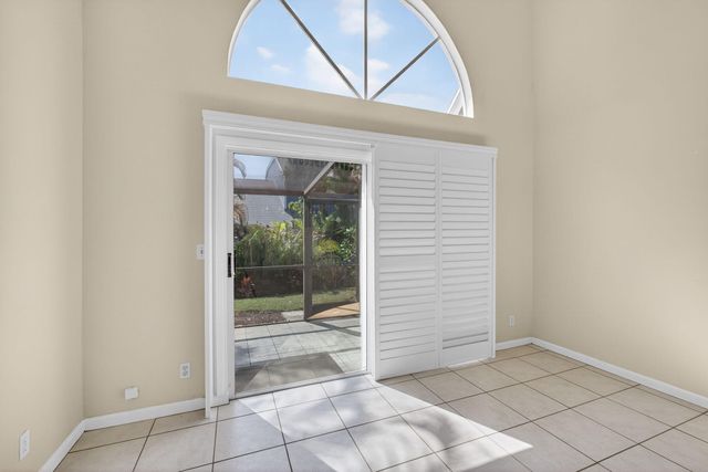 512 Ocean Dunes Circle, Jupiter, FL 33477