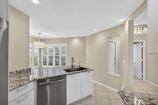 512 Ocean Dunes Circle, Jupiter, FL 33477