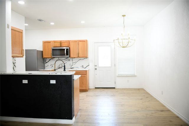 18072 Kelly Boulevard, Dallas, TX 75287