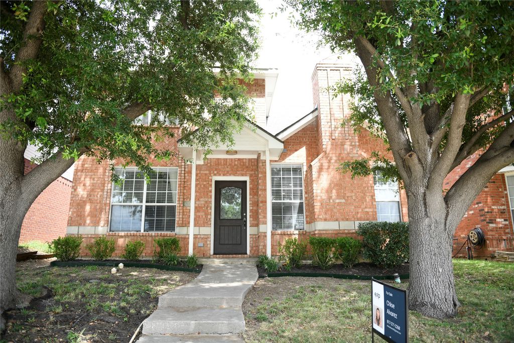 18072 Kelly Boulevard, Dallas, TX 75287