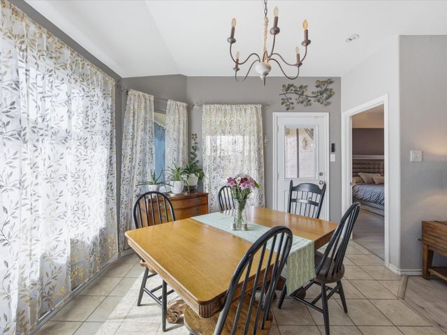 315 Preakness Lane, Ponder, TX 76259