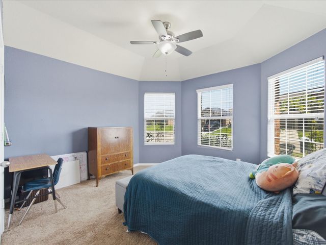 315 Preakness Lane, Ponder, TX 76259