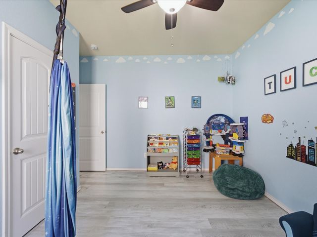 315 Preakness Lane, Ponder, TX 76259