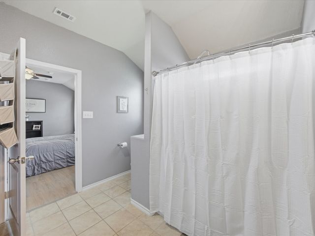 315 Preakness Lane, Ponder, TX 76259