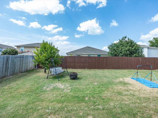 315 Preakness Lane, Ponder, TX 76259