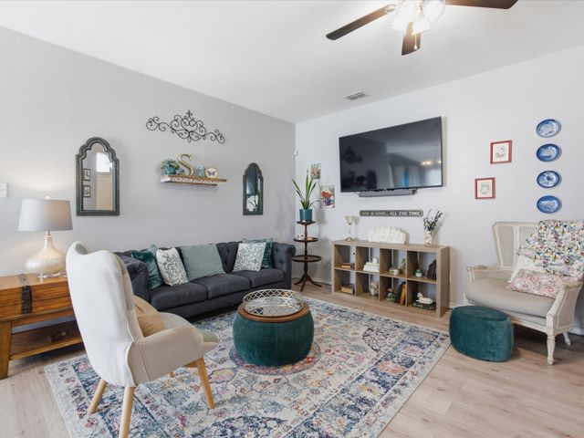 315 Preakness Lane, Ponder, TX 76259