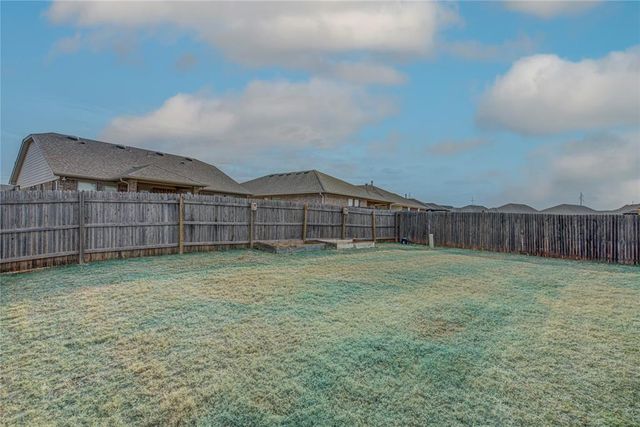 900 Old Frisco Road, Norman, OK 73069