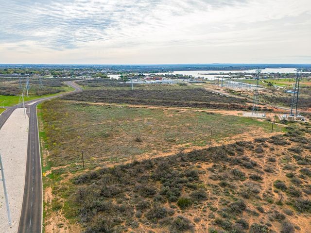 2751 Twin Mountain Drive, San Angelo, TX 76904