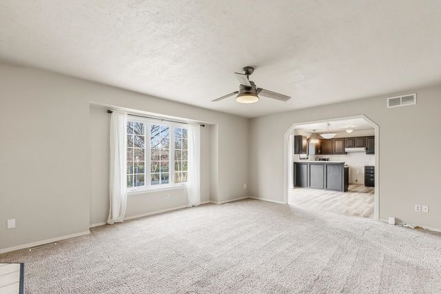 2309 N Chadsworth St, Wichita, KS 67205