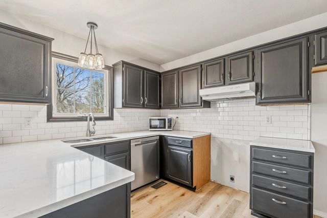 2309 N Chadsworth St, Wichita, KS 67205