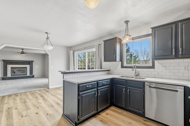 2309 N Chadsworth St, Wichita, KS 67205