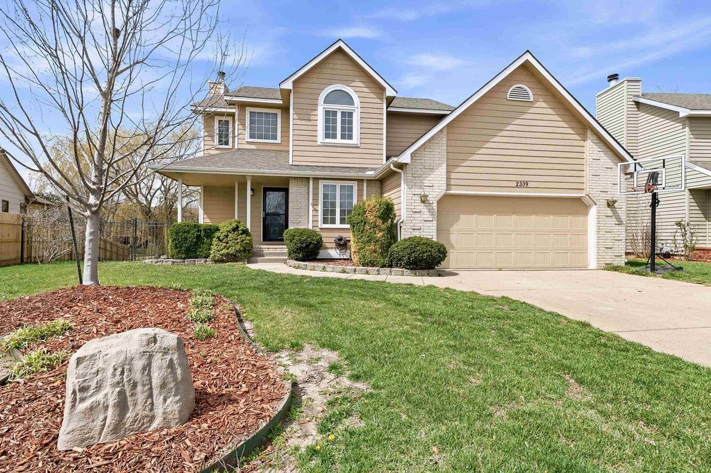 2309 N Chadsworth St, Wichita, KS 67205
