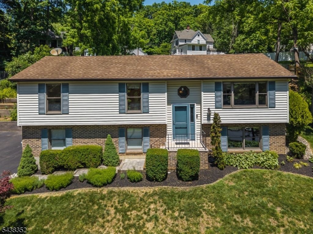 49 East Main Street, High Bridge Boro, NJ 08829