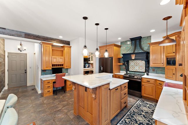 197 Appaloosa Lane, Valparaiso, IN 46383