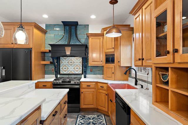 197 Appaloosa Lane, Valparaiso, IN 46383