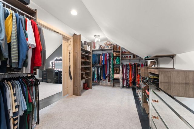 197 Appaloosa Lane, Valparaiso, IN 46383