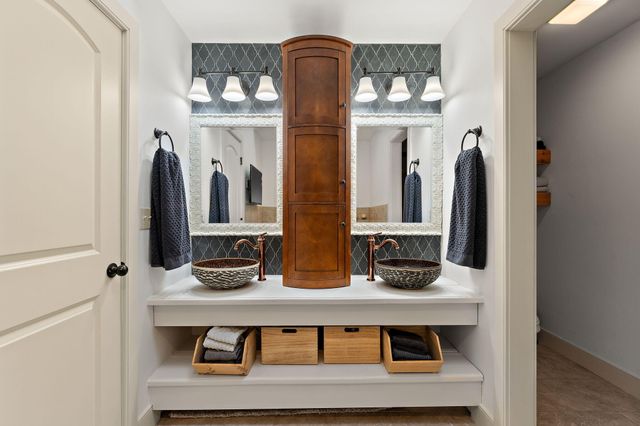 197 Appaloosa Lane, Valparaiso, IN 46383