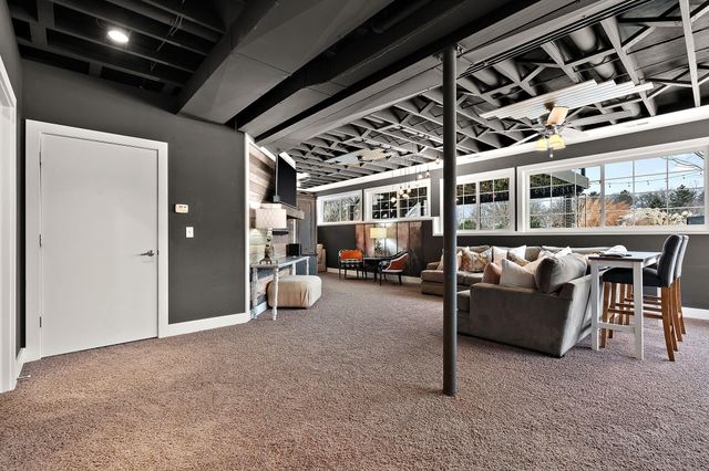 197 Appaloosa Lane, Valparaiso, IN 46383