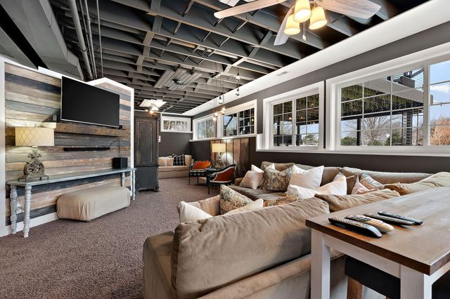 197 Appaloosa Lane, Valparaiso, IN 46383