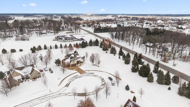 197 Appaloosa Lane, Valparaiso, IN 46383