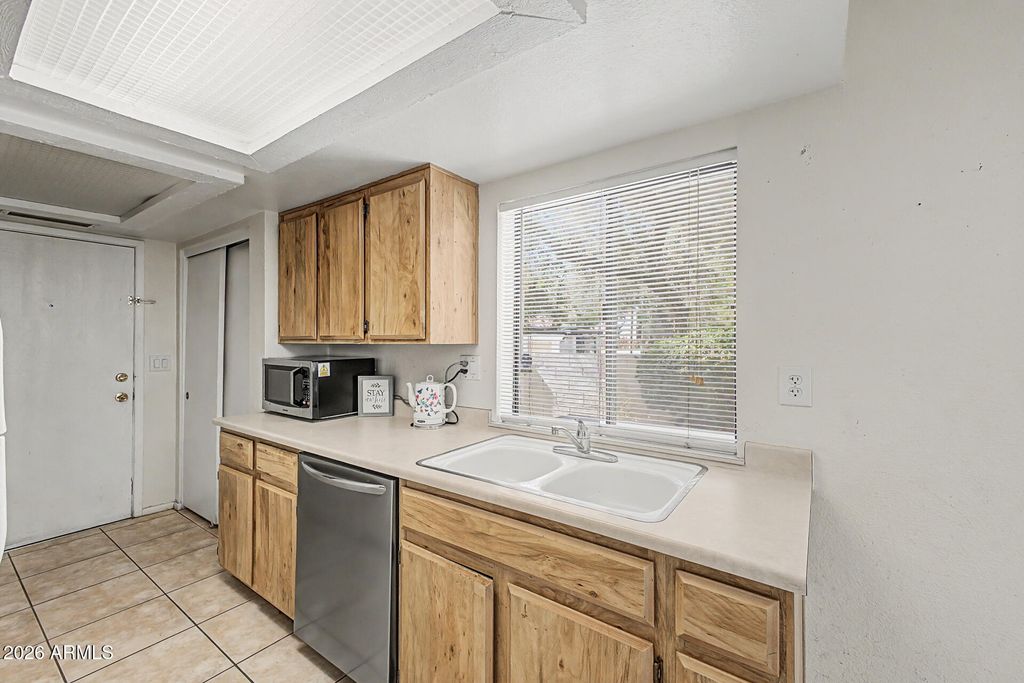 Image 29 of property listing at 4810 E Euclid Avenue 1, Phoenix, AZ 85044