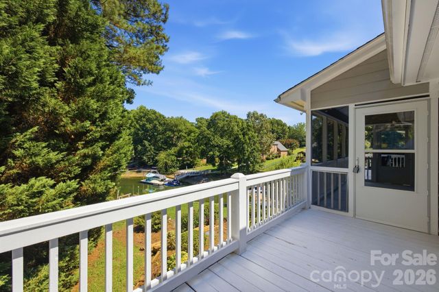 2494 Cherry Lane, Denver, NC 28037