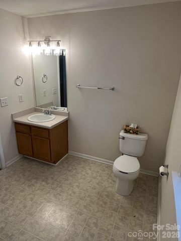 14043 Pinyon Pine Lane, Charlotte, NC 28215